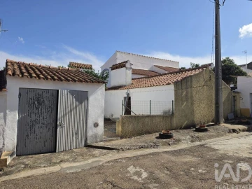 Moradia para Venda em São Domingos de Ana Loura