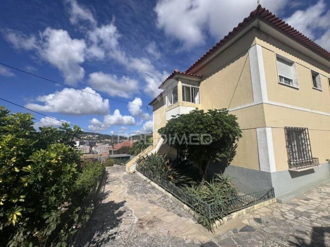 Moradia T5 para Venda em Ramada e Caneças Foto 7