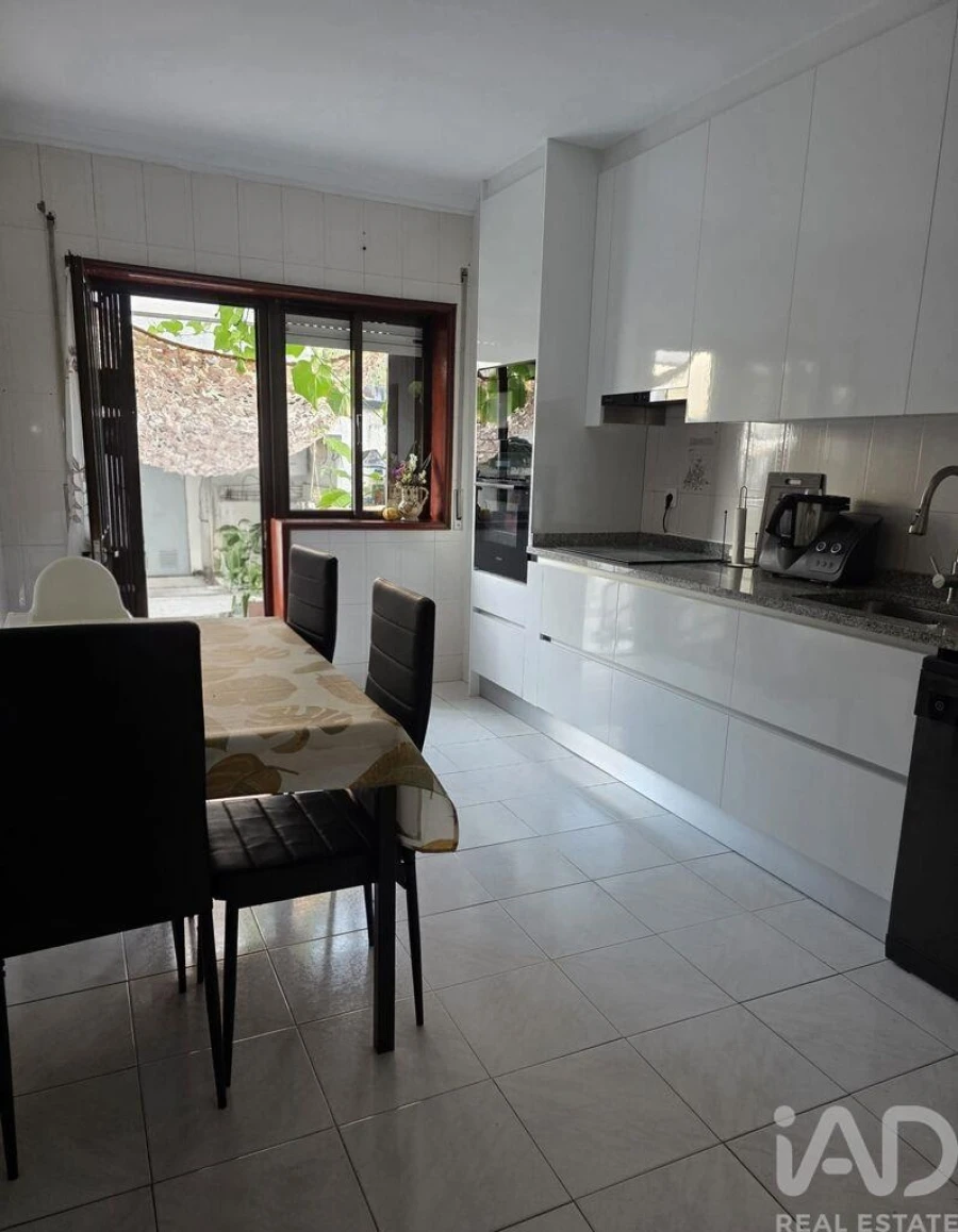Apartamento T3 para Venda em Rio Tinto Foto 17