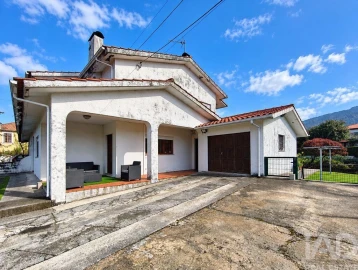 Moradia T3 para Venda em Carreço