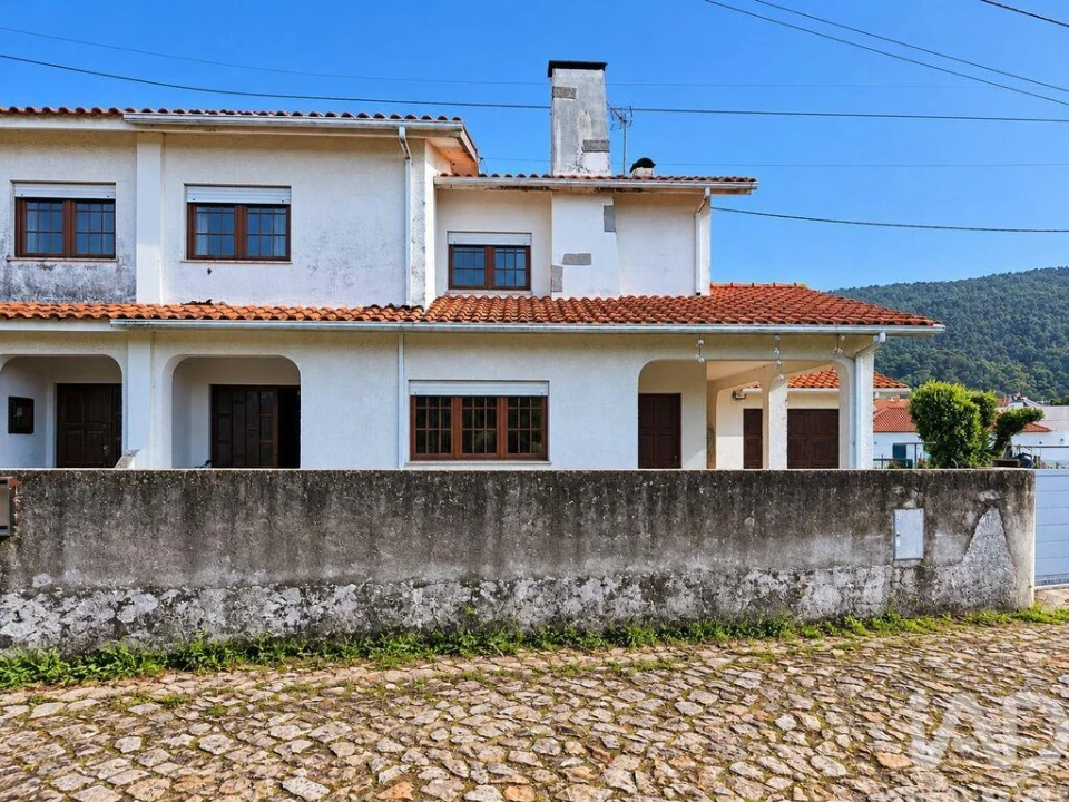 Moradia T3 para Venda em Carreço Foto 33
