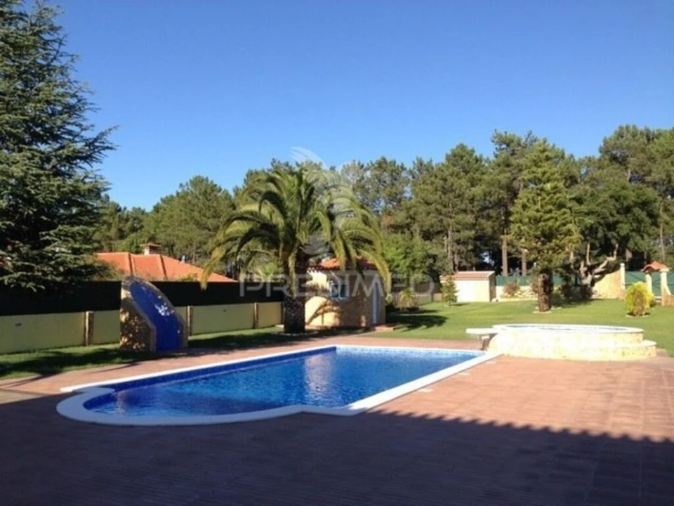 Moradia T5 para Venda em Azeitão (São Lourenço e São Simão) Foto 3