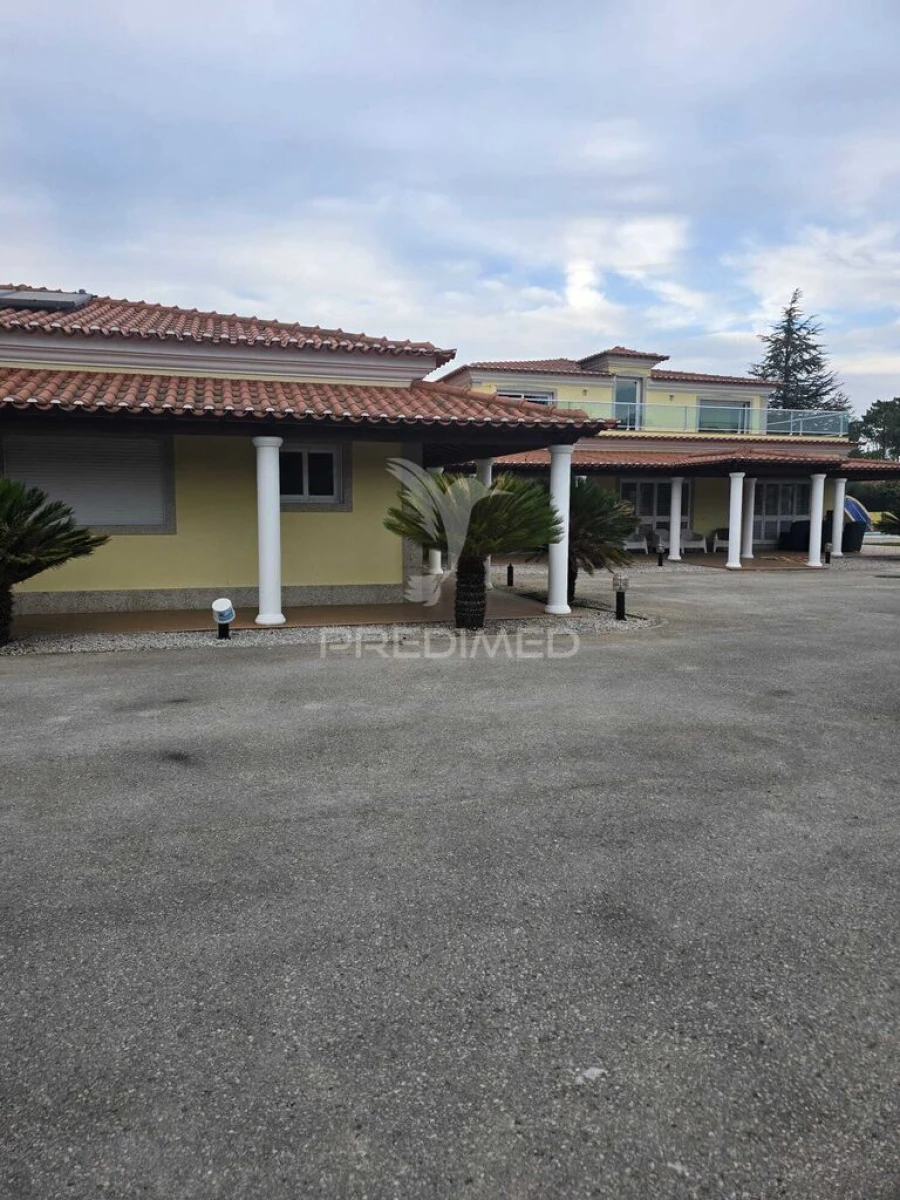 Moradia T5 para Venda em Azeitão (São Lourenço e São Simão) Foto 11
