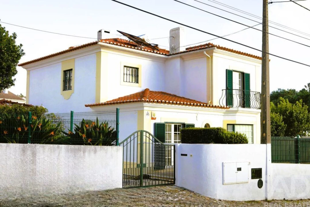 Moradia T5 para Venda em Alcabideche Foto 5