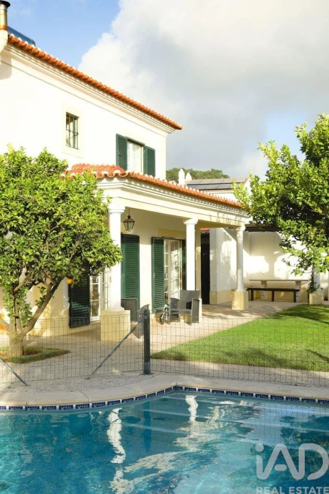 Moradia T5 para Venda em Alcabideche