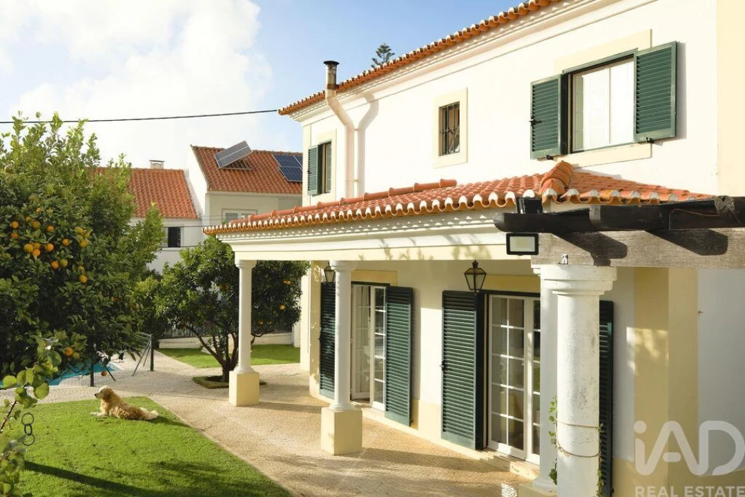 Moradia T5 para Venda em Alcabideche Foto 1