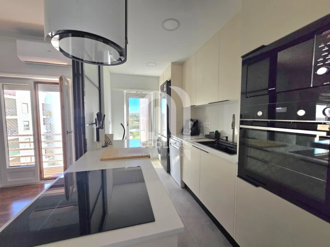 Apartamento T2 para Venda em Queluz e Belas Foto 3