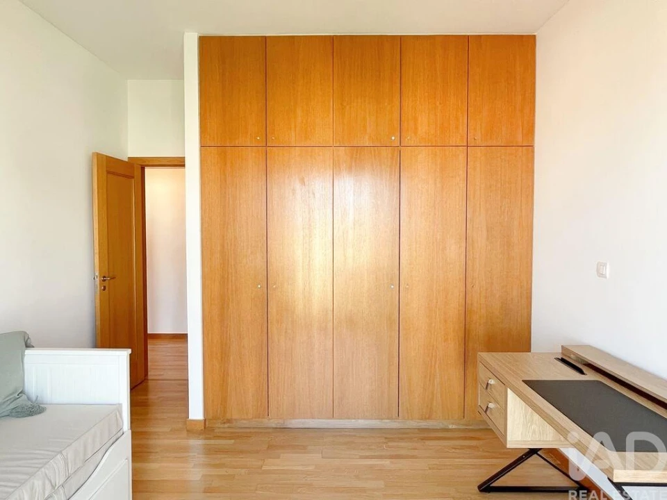 Apartamento T2 para Arrendamento em Ajuda Foto 14