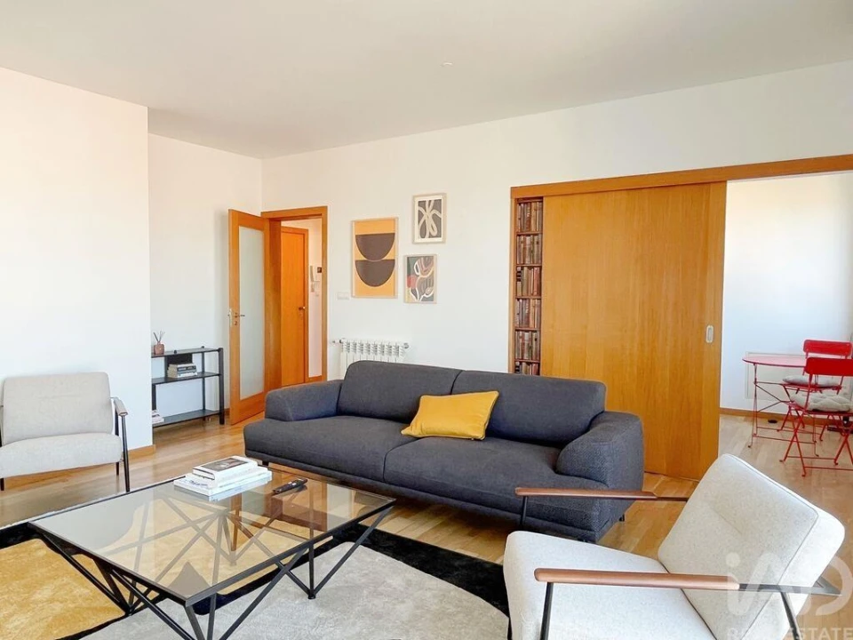 Apartamento T2 para Arrendamento em Ajuda Foto 1