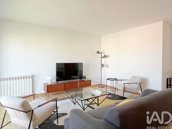 Apartamento T2 para Arrendamento em Ajuda Foto 3