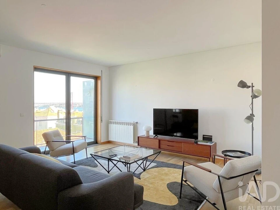 Apartamento T2 para Arrendamento em Ajuda Foto 4