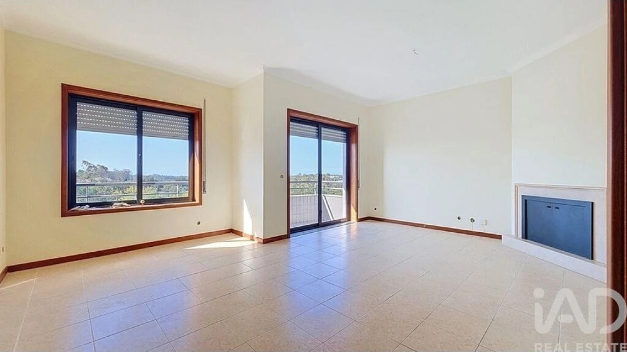 Apartamento T3 para Venda em Paços de Brandão Foto 1