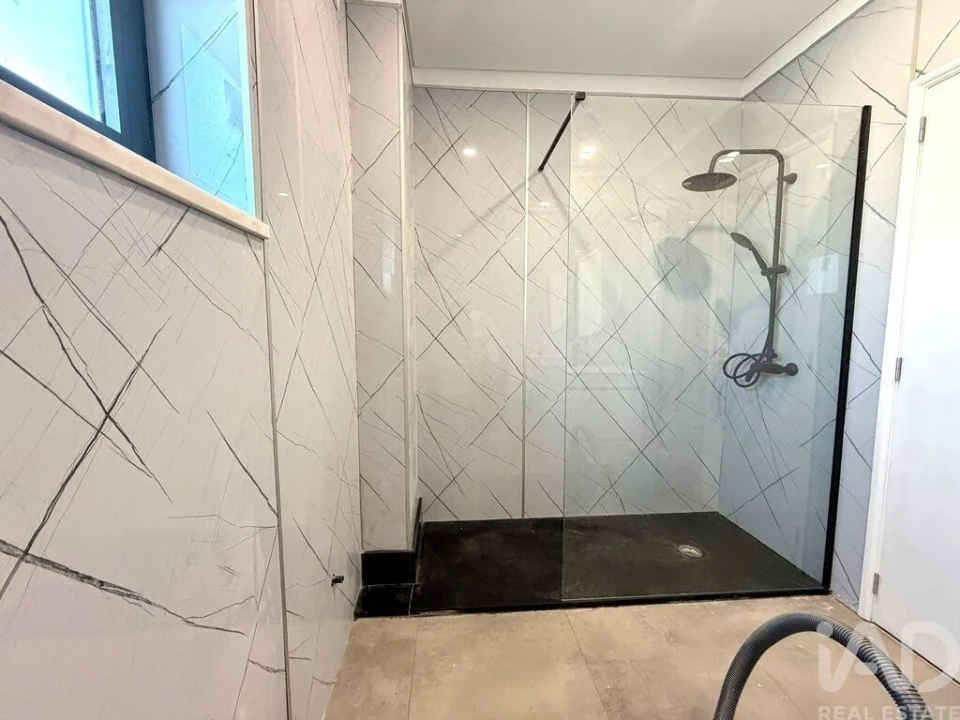 Moradia T6 para Venda em Vila Franca Foto 10