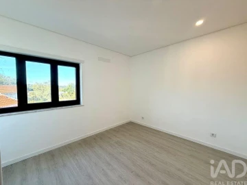 Moradia T6 para Venda em Vila Franca