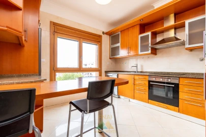Apartamento T3 para Venda em Odivelas