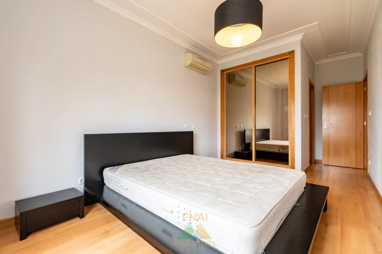 Apartamento T3 para Venda em Odivelas Foto 8