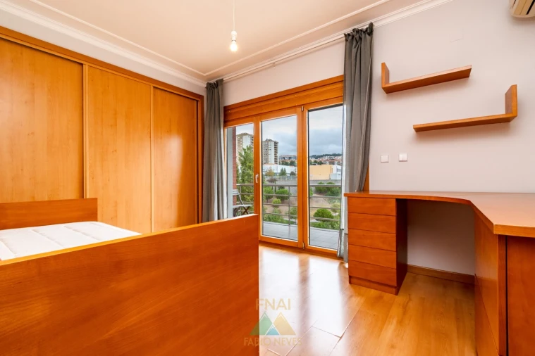 Apartamento T3 para Venda em Odivelas Foto 14