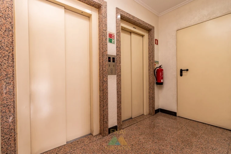 Apartamento T3 para Venda em Odivelas Foto 20
