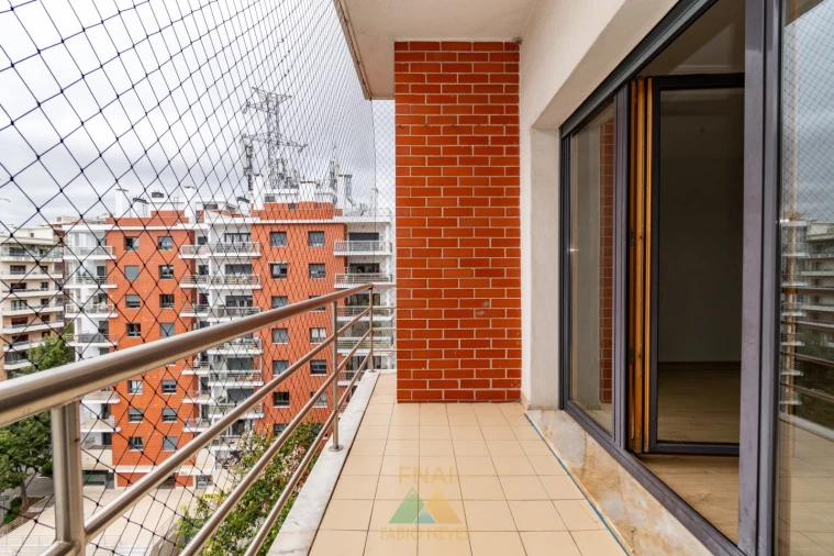 Apartamento T3 para Venda em Odivelas Foto 25