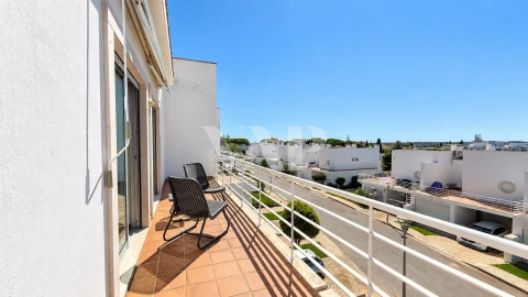 Moradia T4 para Arrendamento em Quarteira