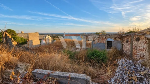 Terreno para Venda em Boliqueime