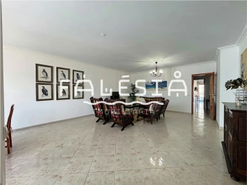 Apartamento T2 para Venda em Albufeira e Olhos de Água