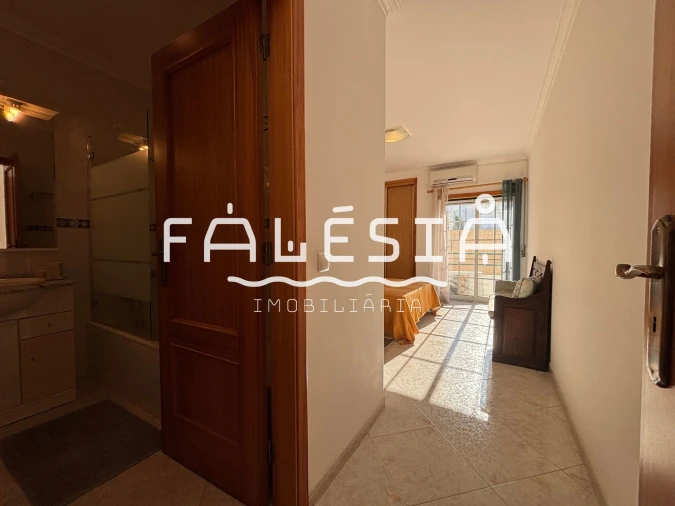 Apartamento T2 para Venda em Albufeira e Olhos de Água Foto 11