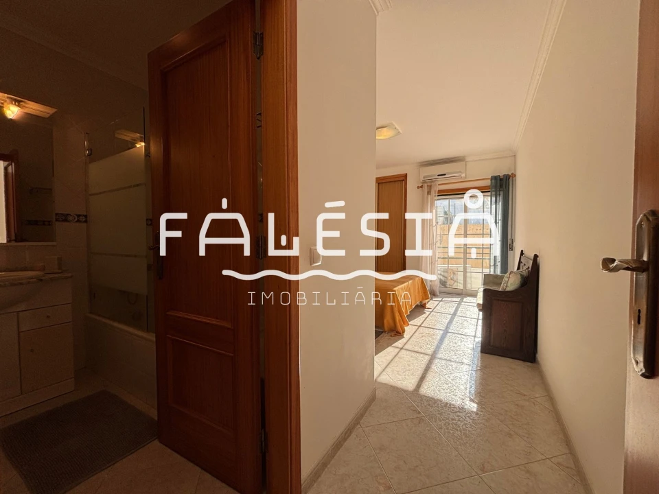 Apartamento T2 para Venda em Albufeira e Olhos de Água Foto 11