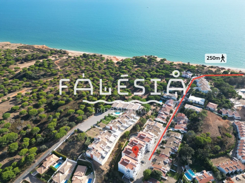 Apartamento T2 para Venda em Albufeira e Olhos de Água Foto 1