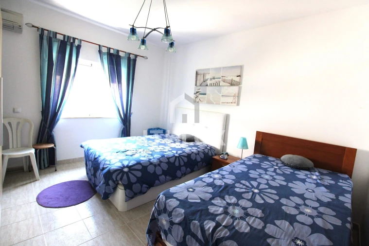 Apartamento T2 para Venda em Quarteira Foto 7