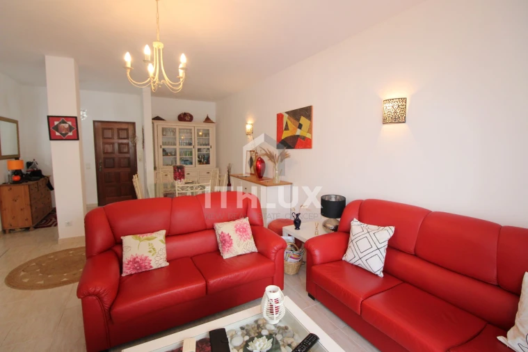 Apartamento T2 para Venda em Quarteira Foto 2