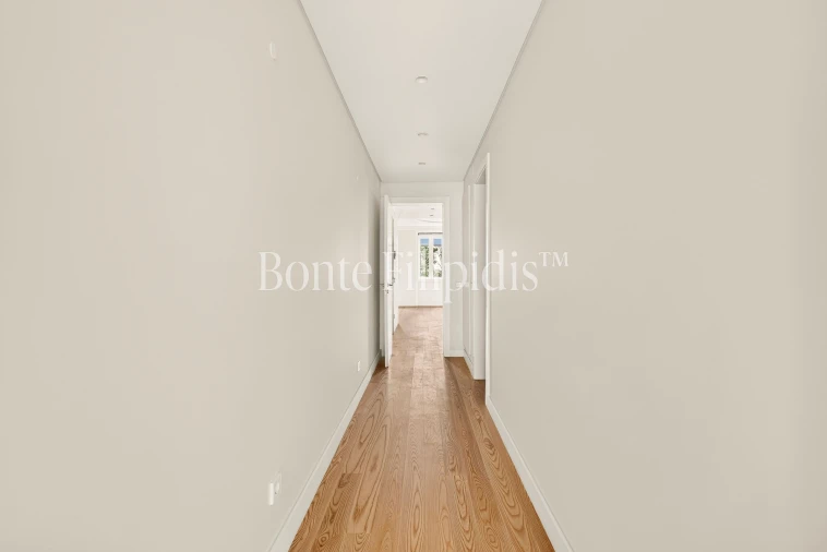 Apartamento T2 para Arrendamento em Arroios Foto 11
