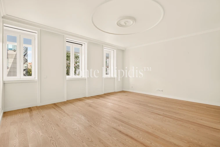 Apartamento T2 para Arrendamento em Arroios Foto 4