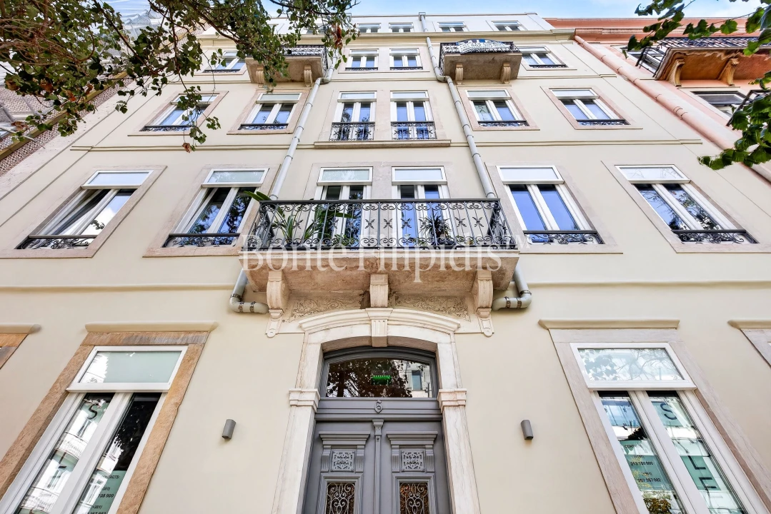 Apartamento T2 para Arrendamento em Arroios Foto 18