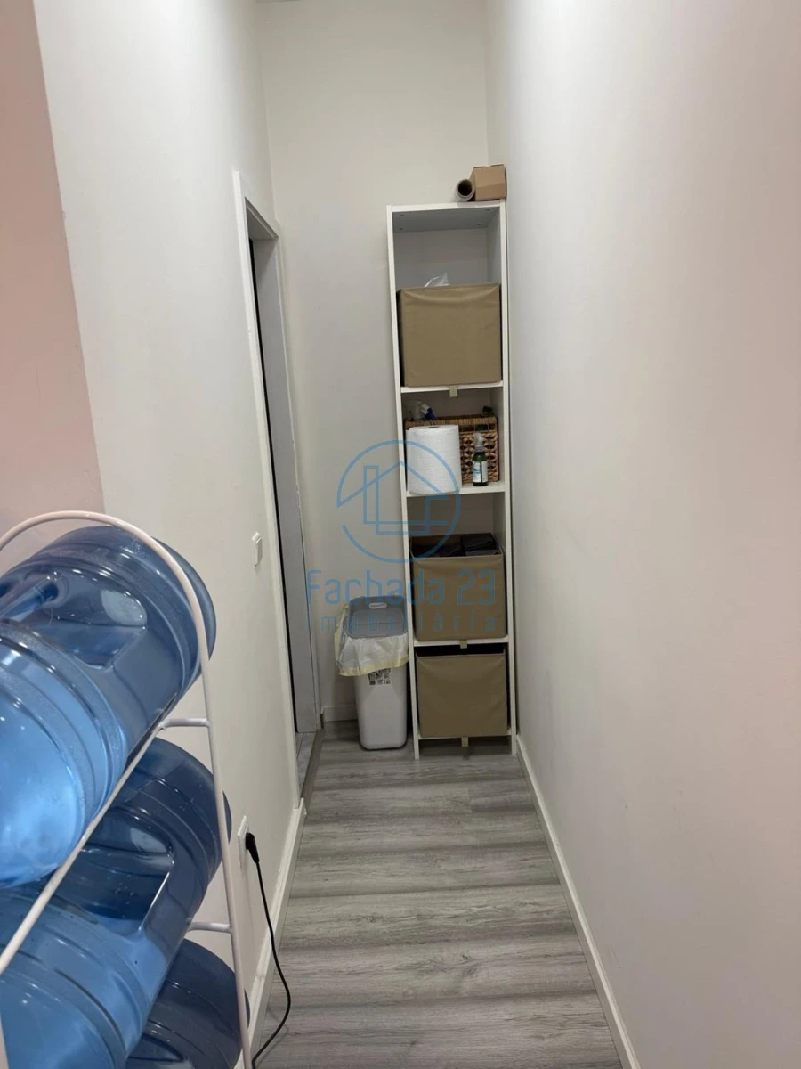 Negócio para Venda em Vilar de Andorinho Foto 15