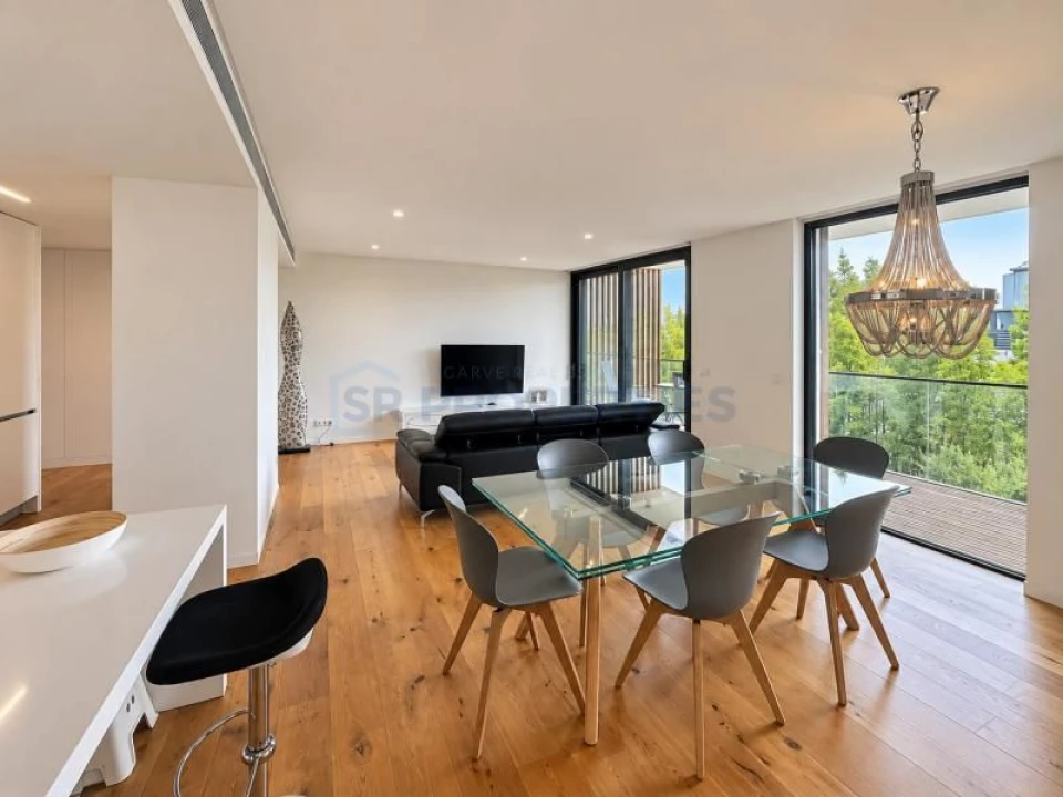 Apartamento T2 para Venda em Quarteira Foto 5