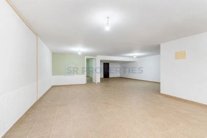 Moradia T4 para Venda em Quarteira