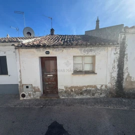 Moradia T1 para Venda em Lagos (São Sebastião e Santa Maria)
