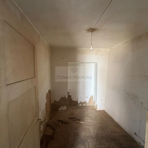 Moradia T1 para Venda em Lagos (São Sebastião e Santa Maria) Foto 5