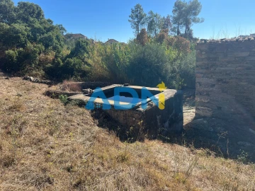 Terreno para Venda em Cebolais de Cima e Retaxo