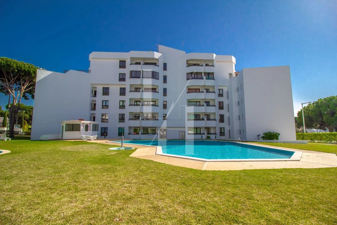 Apartamento T2 para Arrendamento em Quarteira Foto 2