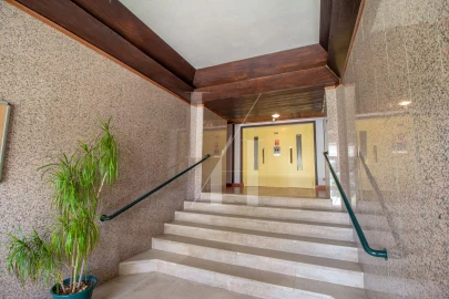 Apartamento T2 para Arrendamento em Quarteira