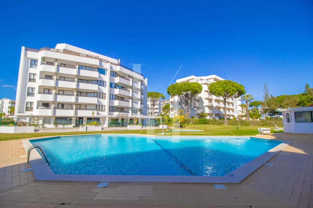 Apartamento T2 para Arrendamento em Quarteira Foto 1