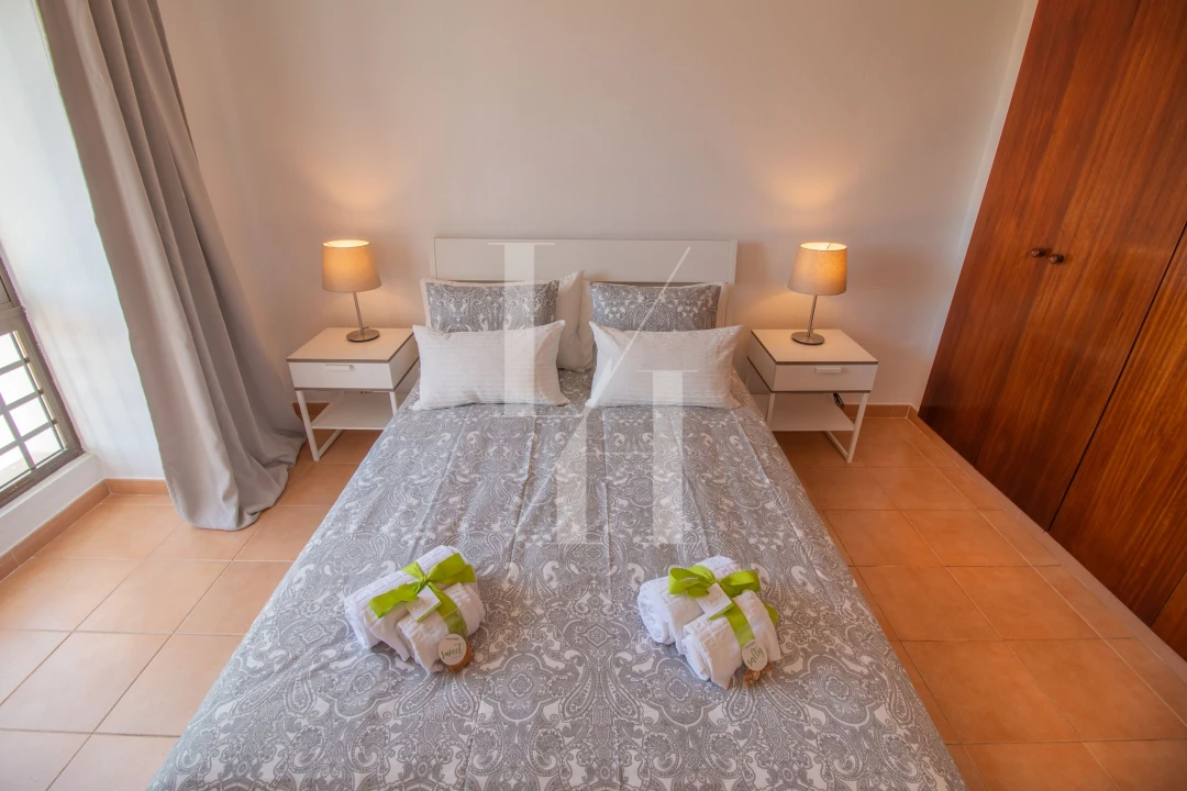 Apartamento T2 para Arrendamento em Quarteira Foto 15