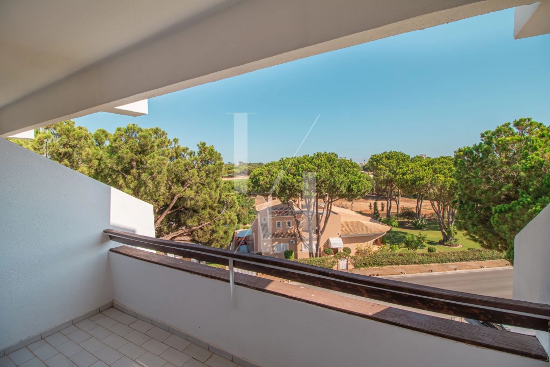 Apartamento T2 para Arrendamento em Quarteira Foto 24