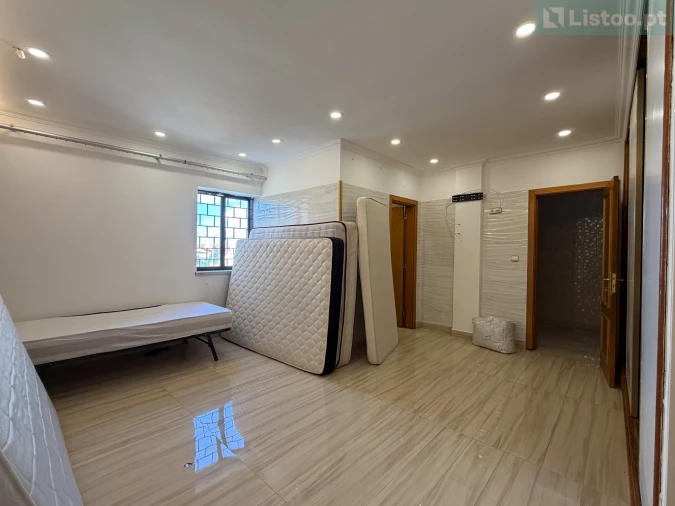 Apartamento T3 para Venda em Seixal, Arrentela e Aldeia de Paio Pires Foto 22