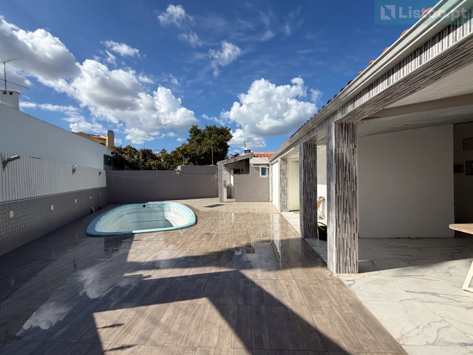 Apartamento T3 para Venda em Seixal, Arrentela e Aldeia de Paio Pires Foto 6