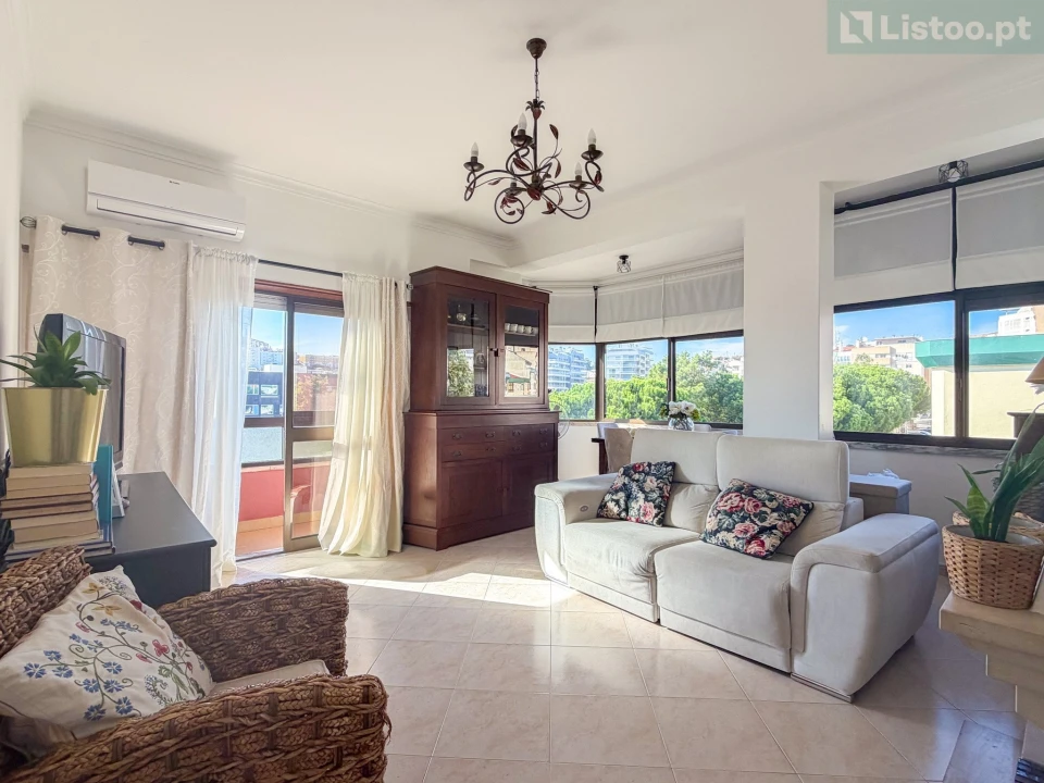 Apartamento T2 para Venda em Venteira Foto 1
