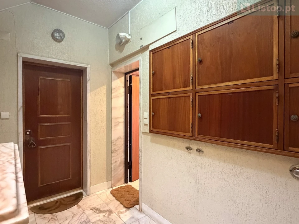 Apartamento T2 para Venda em Venteira Foto 21