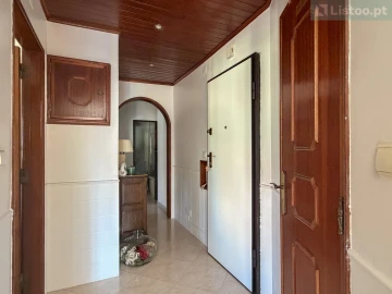 Apartamento T2 para Venda em Venteira